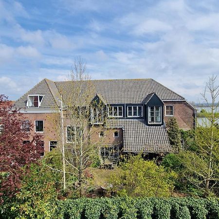 Appartamento Waar Maas & Waal..... Woudrichem Esterno foto