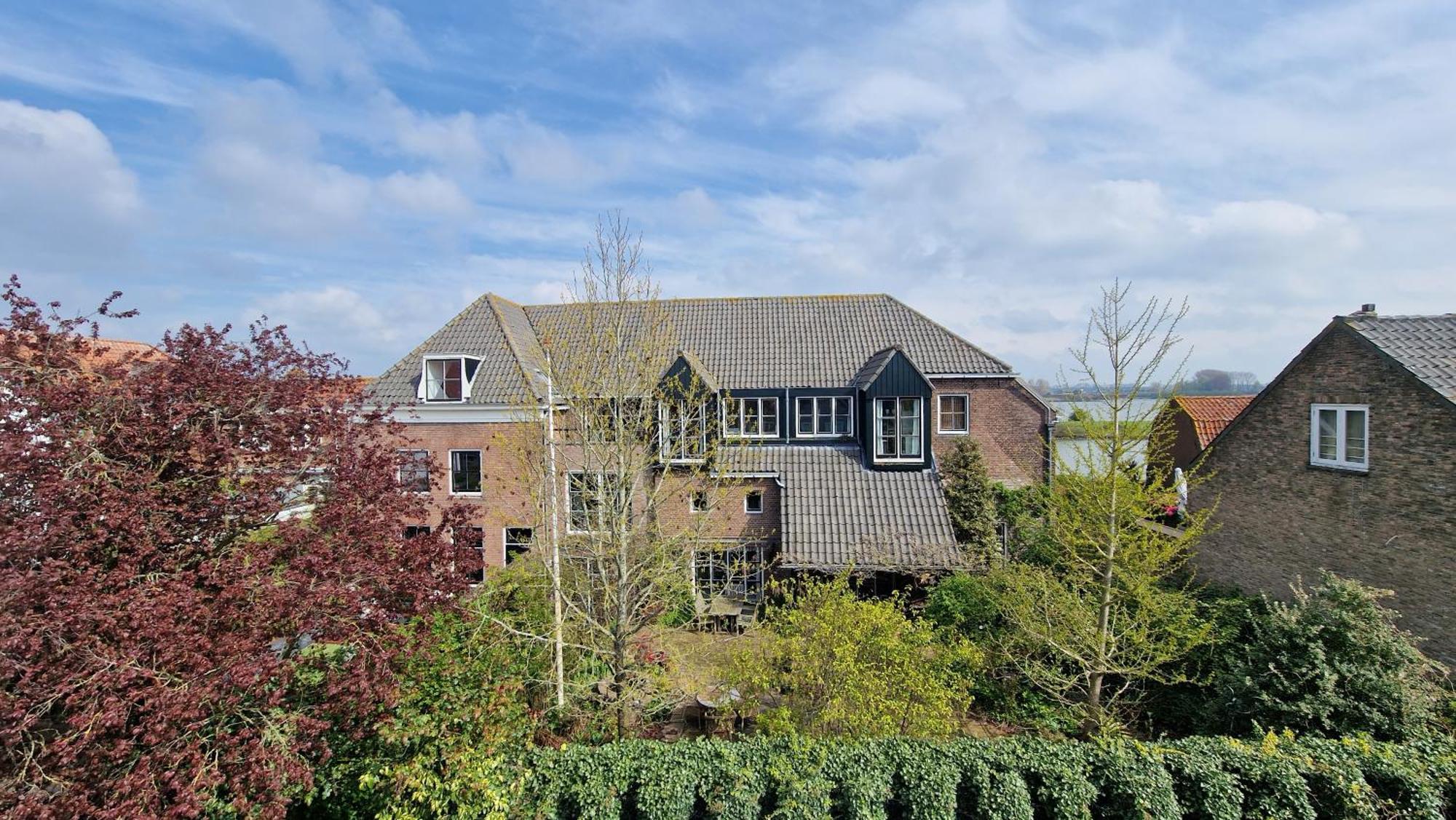 Appartamento Waar Maas & Waal..... Woudrichem Esterno foto